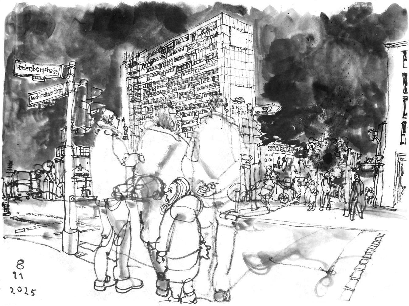 Tuschezeichnung einer Kreuzung, diagonal gegenüber steht ein 16-geschossiges Haus, links sind zwei Straßenschilder mit den Namen "Hardenbergstraße" und "Joachimsthaler Straße". Vorne stehen Wartende an einer Fußgängerampel.